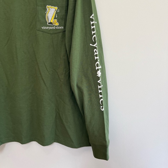 NWT Vineyard Vines Harp Leprechaun Whale Green Long-Sleeve Pocket Tee, size L - Picture 3 of 7